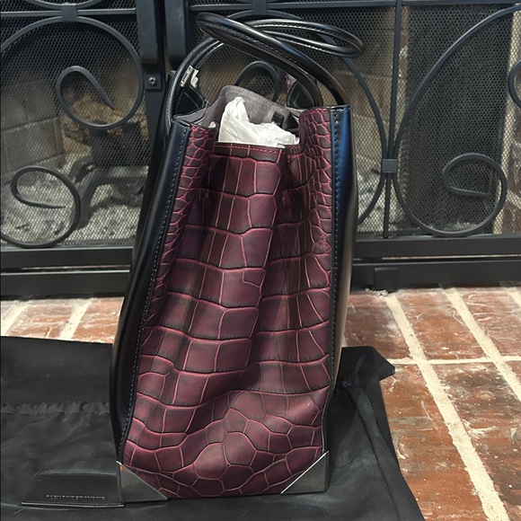 Alexander Wang - Black and Plum Leather Tote with Removable Clutch. - Picture 2 of 13